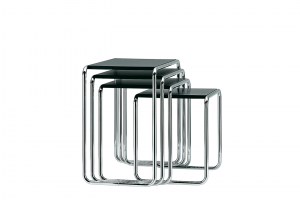 Les tables gigognes B9 (THONET) (1925/1926) de Marcel BREUER