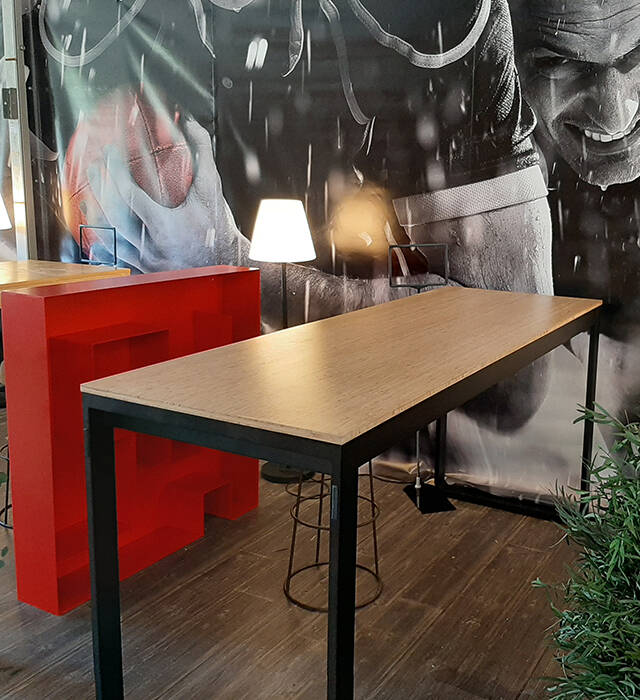 Aménagement / déco espace de réception des partenaires du Valence Romans Drôme Rugby.